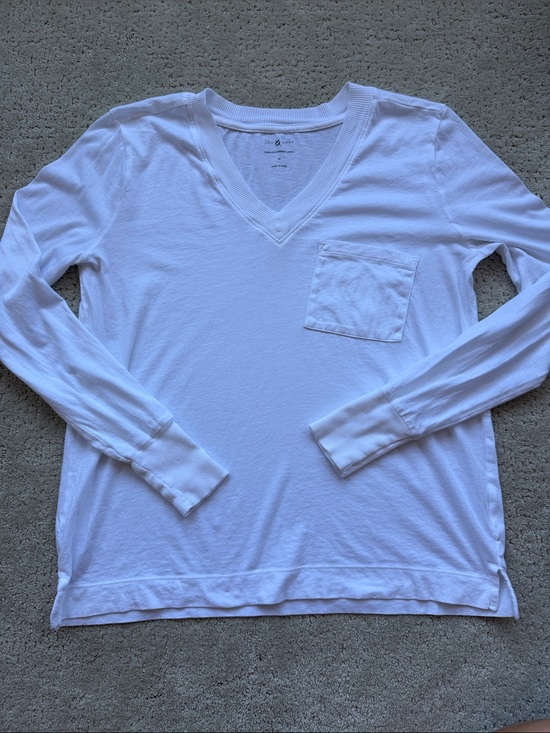 Lou & Grey Tops - Lou & Grey Supima Cotton White V-neck Long Sleeve Top